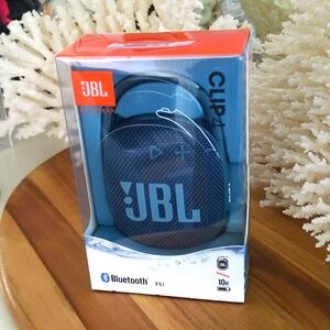 JBL Bluetooth 🔥NWT🔥 clip 4 waterproof! NWT. STILL in box! Great deal!
